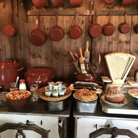 Les Fermes De Pinpin Hébergement de vacances *